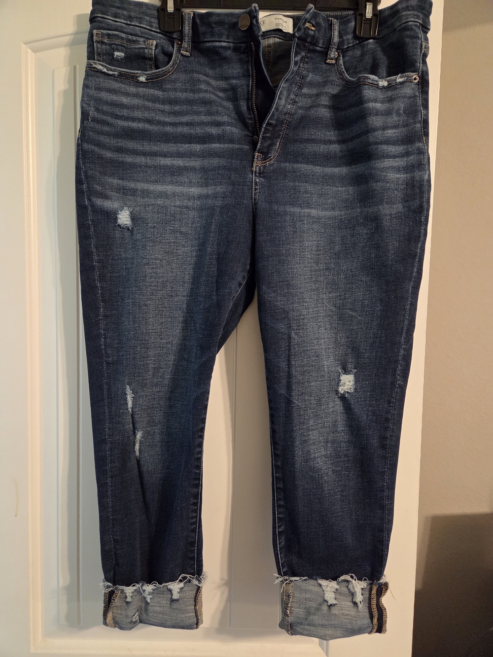 Women's Dark Blue Distressed Cuffed Capris/Jeans
